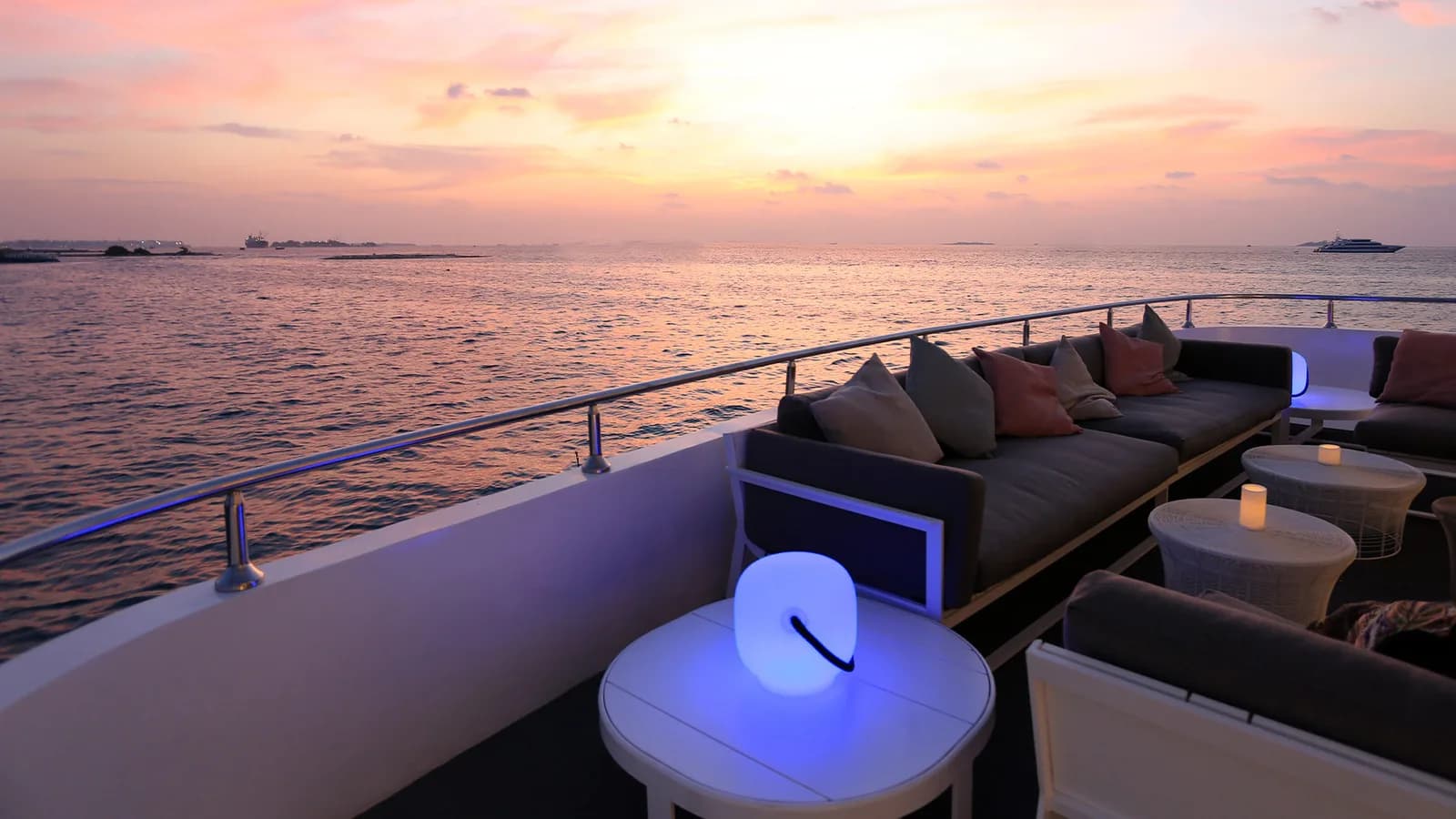 Gandiablasco Azalea Cruise, installation project in Maldives