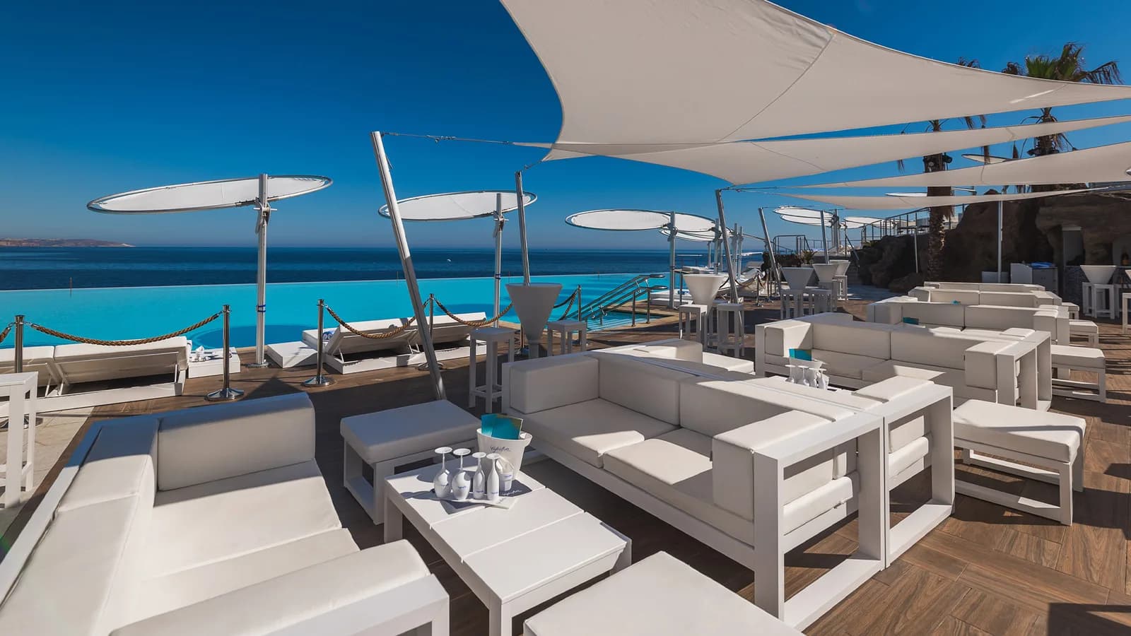 Gandiablasco Café del Mar, hospitality project in Qawra, Malta