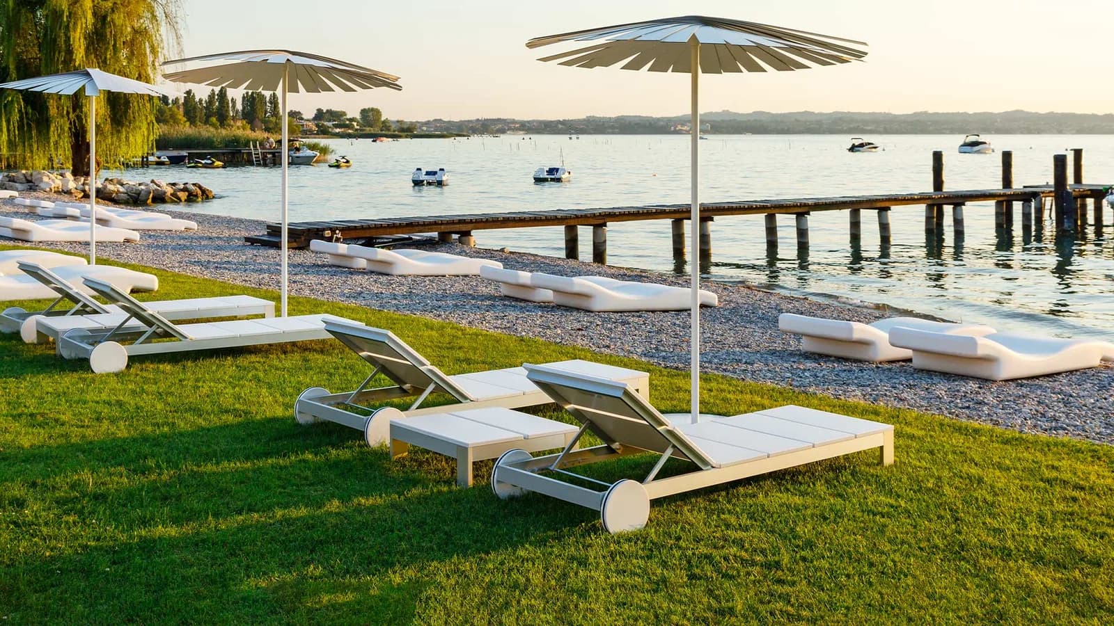 Gandiablasco Hiki Beach Club, hospitality project in Sirmione, Italy