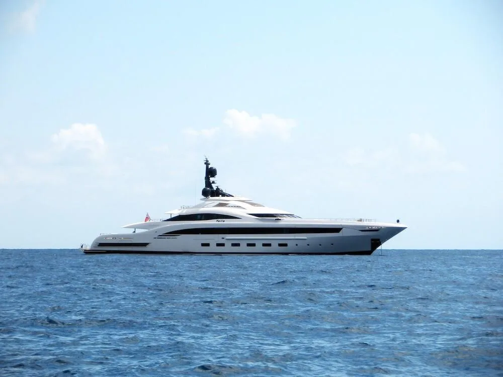 Manutti Yalla yacht, project in Mediterranean sea, Italy