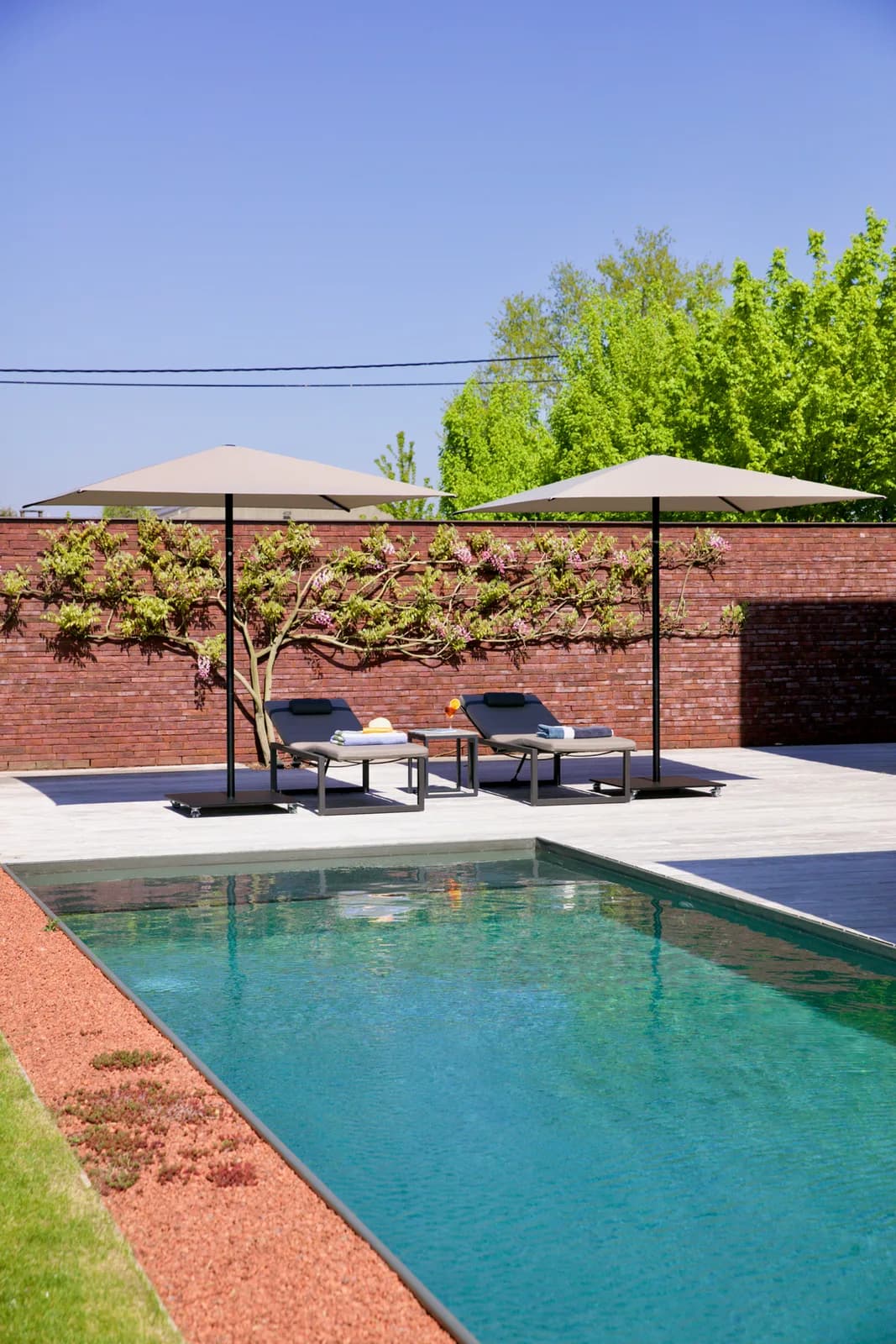 Umbrosa Nata Black frame Canvas canopy, residential project