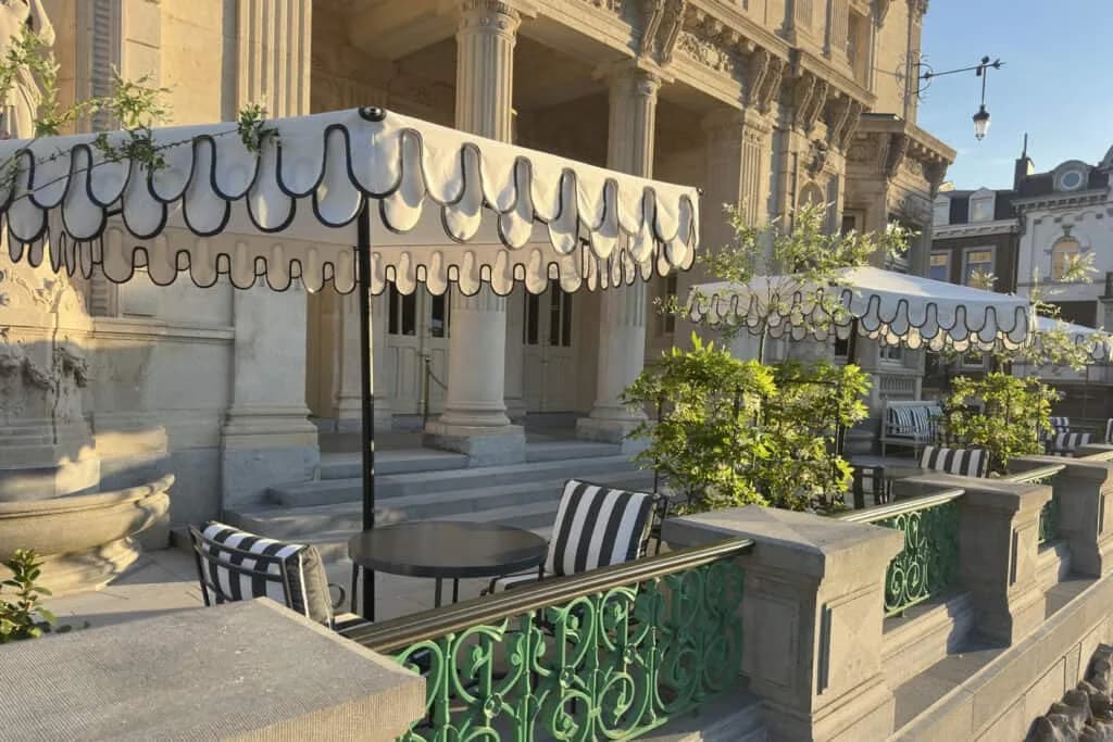 Umbrosa Nata UX Castle, hospitality project